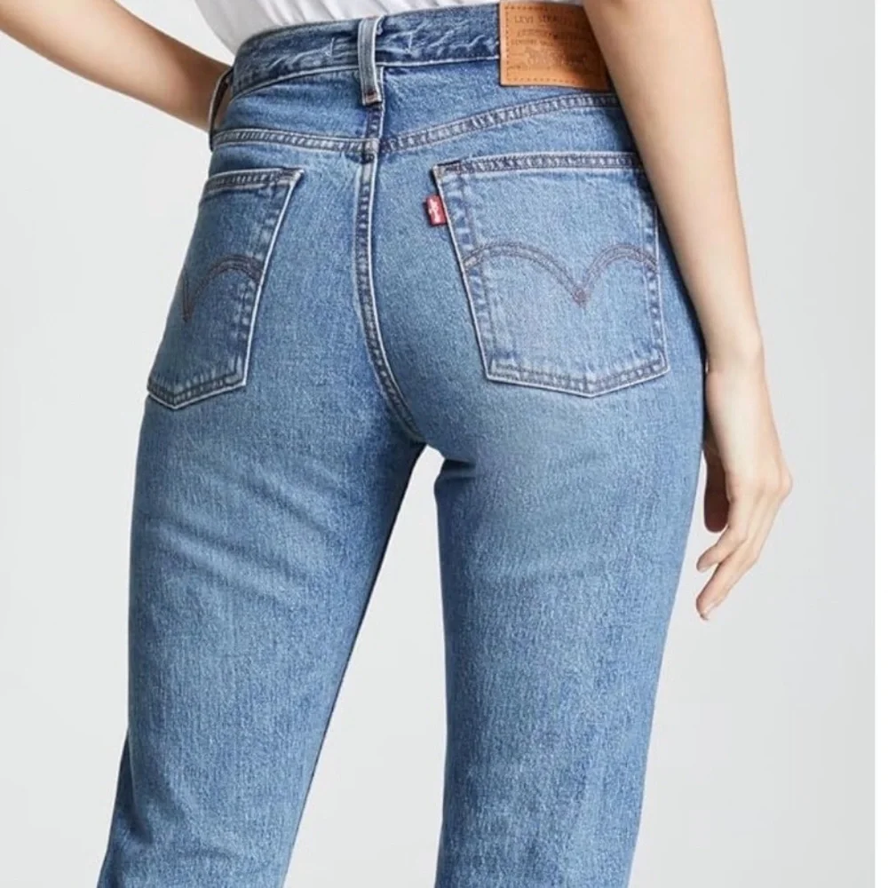 Levi's Women's Straight Leg Wedge Jean - Picture 2 of 7